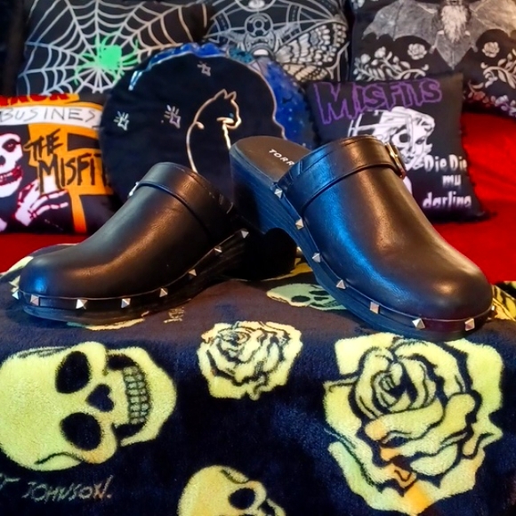 TORRID size 10 black studded clogs punk casual goth stud - Picture 4 of 9